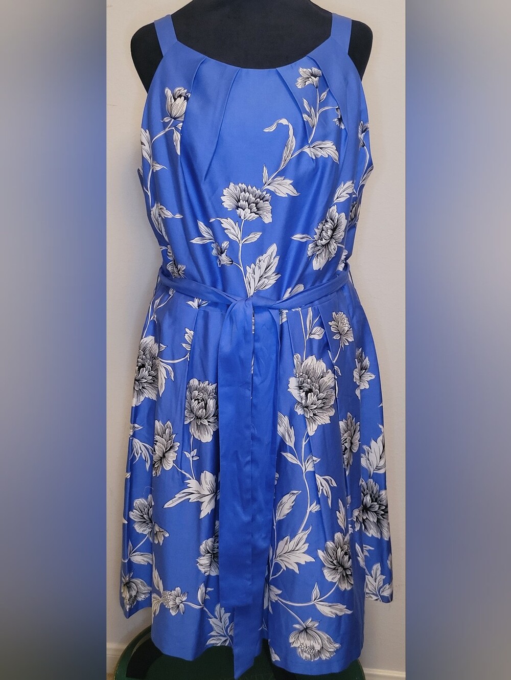Chetta B Blue Floral Pleated Halter A-Line Dress with Belt